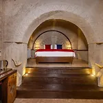 Szálloda Grand Elite Cave 2*