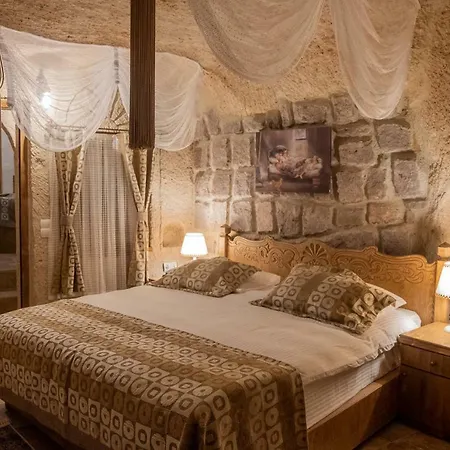 Grand Elite Cave 2*