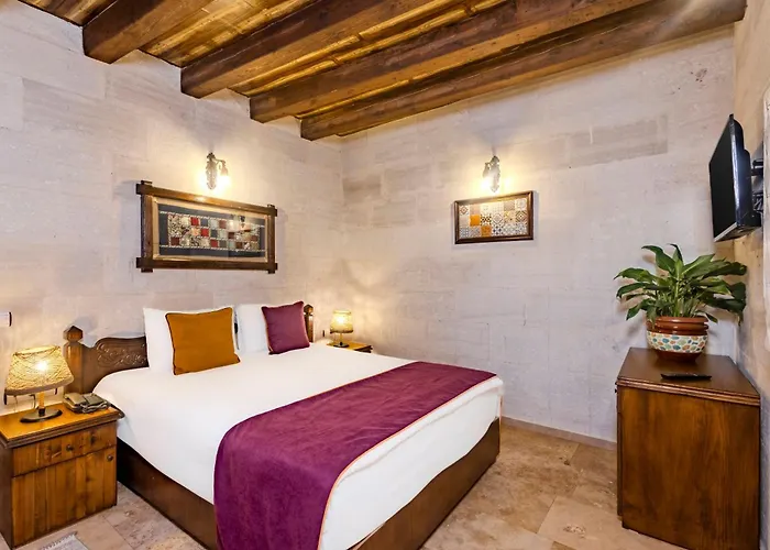 Hotel Grand Elite Cave