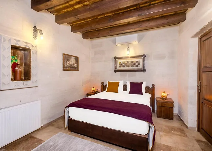 Grand Elite Cave Hotel 2*